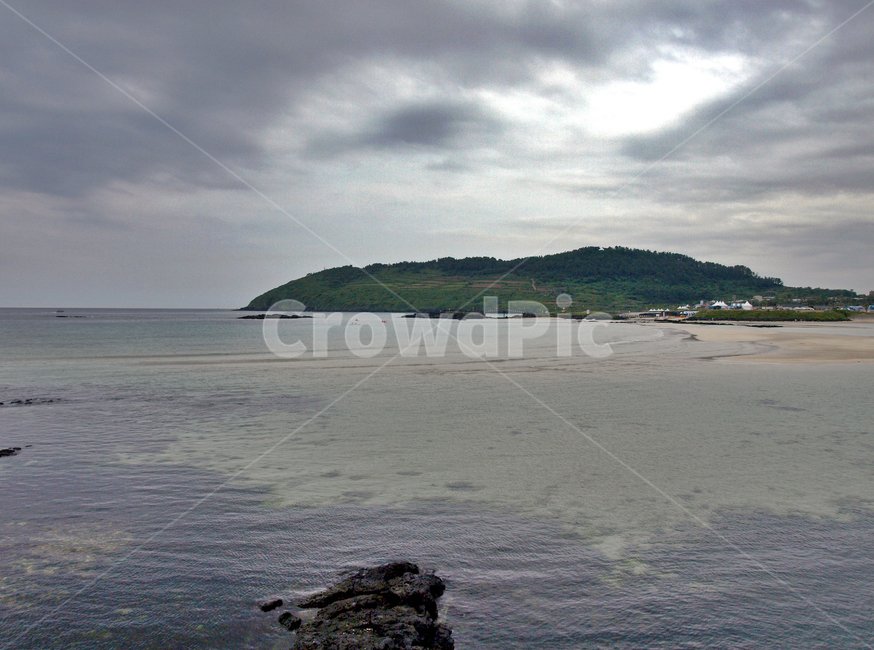 함덕,해수욕장,서우봉,해변,제주,올레19코스,올레길,바다,자연,풍경,nature,landscape,한국자연풍경,한국자연경관,korea nature landscape,제주도,jeju,jeju island,outdoors,옥외,land,땅,sea,water,물,ocean,대양,shoreline,해안선,coast,연안
