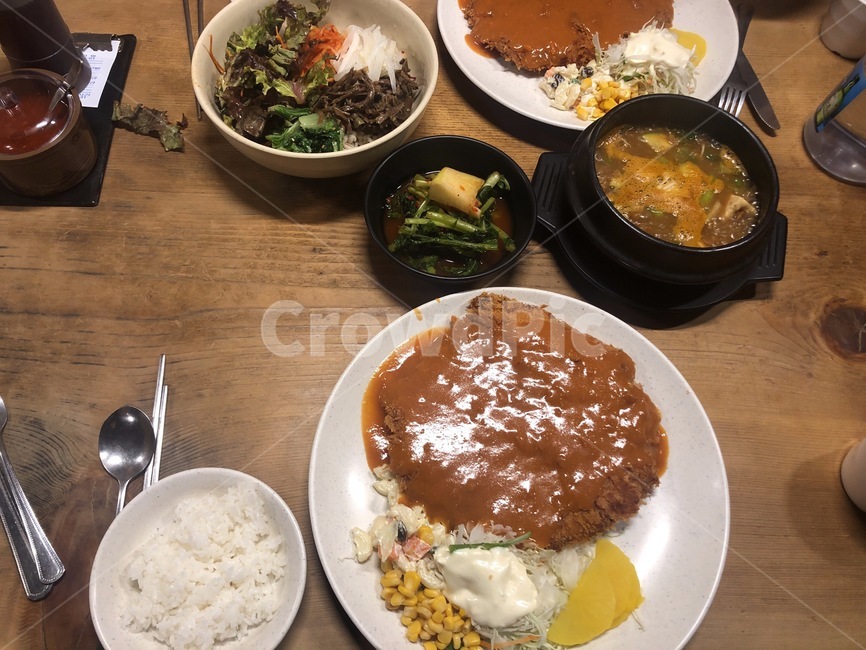 돈까스,식당,음식,음식점,밥,쌀밥,된장찌개,옛날돈까스,돈까스정식,가정돈까스,종로,종로3가,데이트코스,데이트,식사,음식,식재료,요리,food,cook,meal,dishes,food reserves