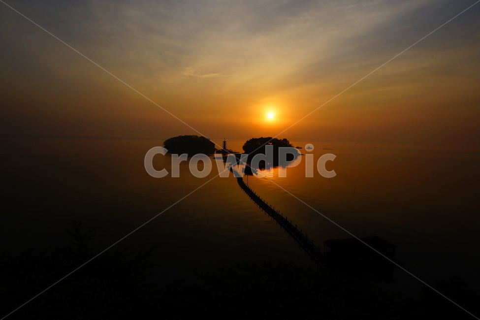 안면도,일출,안면암,서해안,바다,자연,풍경,nature,landscape,실루엣,그림자,silhouette,shadow,outdoors,옥외,dawn,새벽,red sky,붉은 하늘,sunset,일몰,sky,하늘,dusk,황혼,light,빛,flare,플레어,sunlight,햇빛