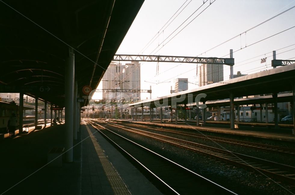 기차,기찻길,기차역,역,감성,감성,sensible,feeling,교통,교통수단,traffic,transportation,train station,train,vehicle,차량