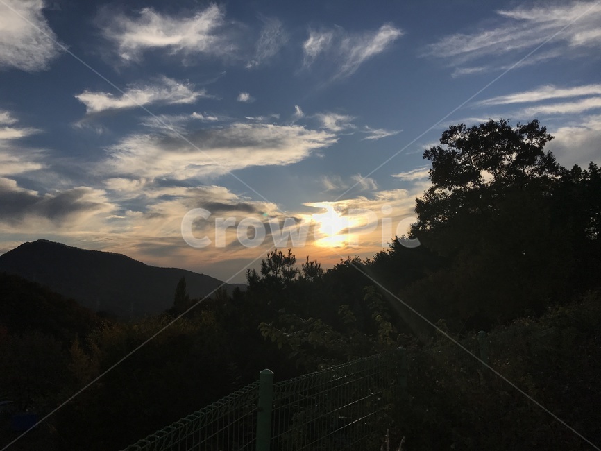 노을,하늘,해질녘,sky,구름,자연,풍경,nature,landscape,flare,플레어,light,빛,outdoors,옥외