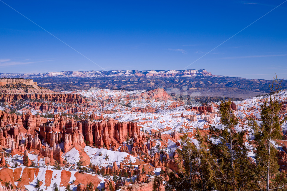 famous,america,bryce,brycecanyon,brycecanyonnationalpark,canyon,erosion,geology,hoodoo,landmark,landscape,national,nature,orange,park,red,rock,scenic,sky,snow,southwest,tourism,usa,utah,view,미국,유타,브라이스캐년,눈,겨울,자연,산