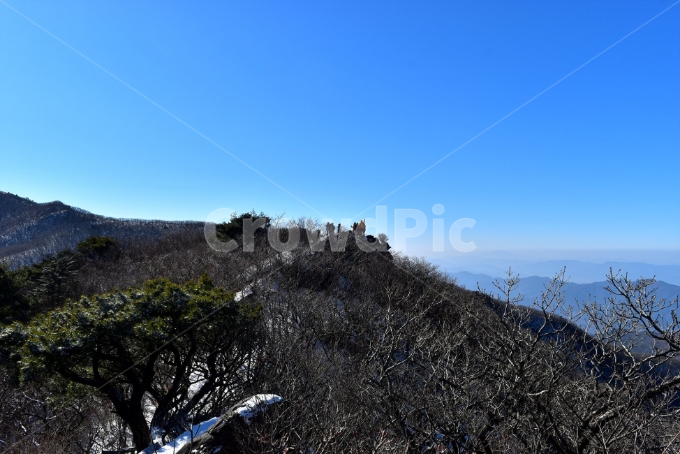 지리산,서북능선,노고단,풍경,비경,명산,국립공원,성삼재,묘봉치,만복대,고리봉,반야봉,천왕봉,정령치,세걸산,세동치,부운치,팔랑치,산행,등산,트레킹,National,Park,철쭉,파란,하늘,바래봉,사진,산그리메,산너울,명선봉,토끼봉,힐링,감성,전망,조망,아름다운,수려한,nature,landscape,겨울,계절,winter,season,자연,풍경,nature,landscape,한국자연풍경,한국자연경관,korea nature landscape,outdoors,옥외