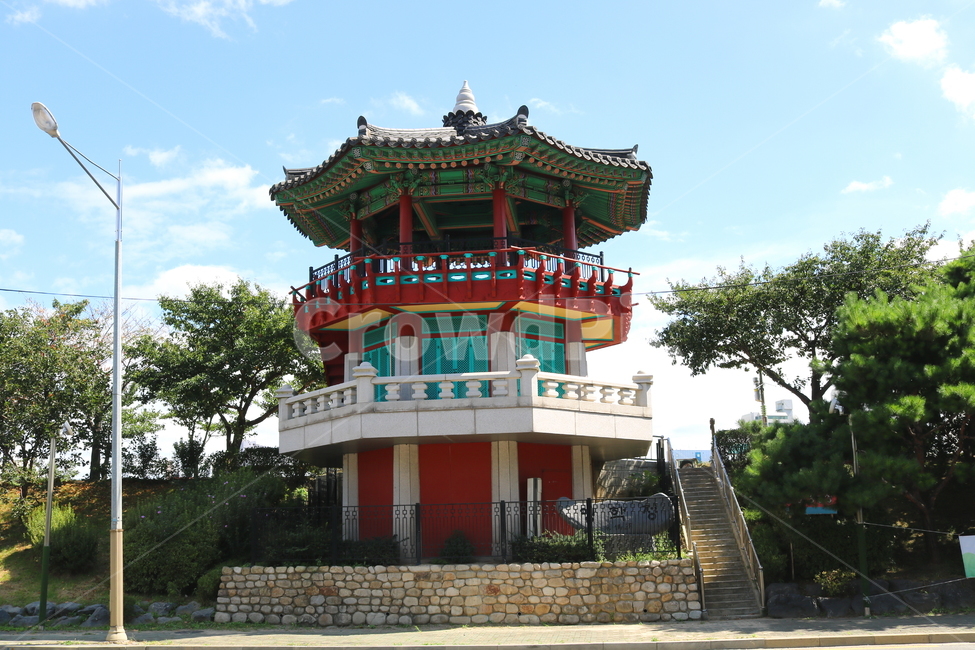 팔각정,영학정,정자,쉼터,안양천길,안양천,한국전통,한국문화,korean traditional,korean culture,건축물,건물외관,exterior,building,structure,architecture,construction