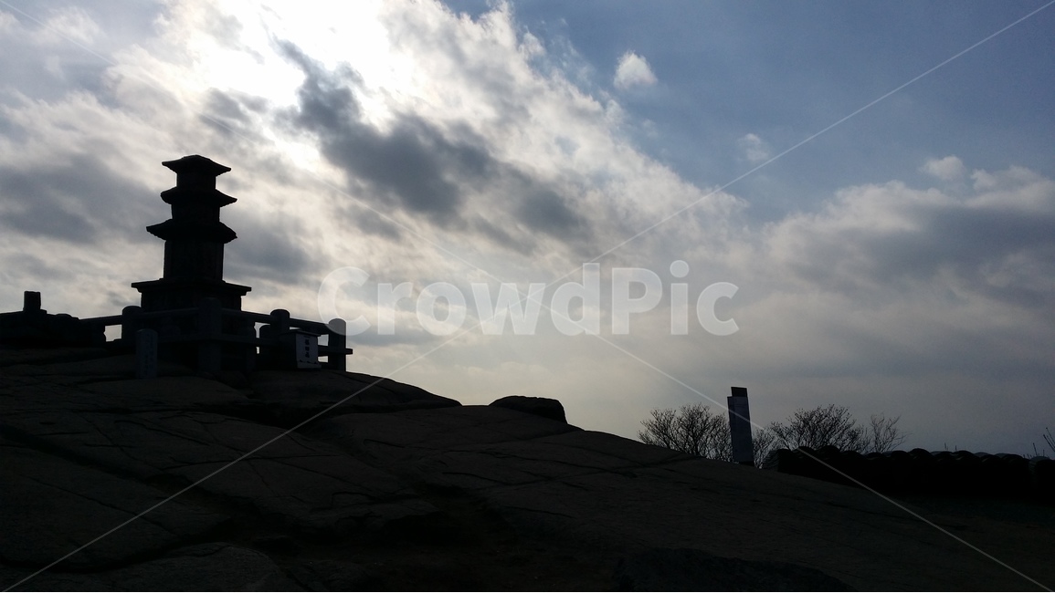 대견사,절,석탑,temple,비슬산,풍경,조각상,동상,석상,조형물,statue,bronze statue,stone statue,실루엣,그림자,silhouette,shadow