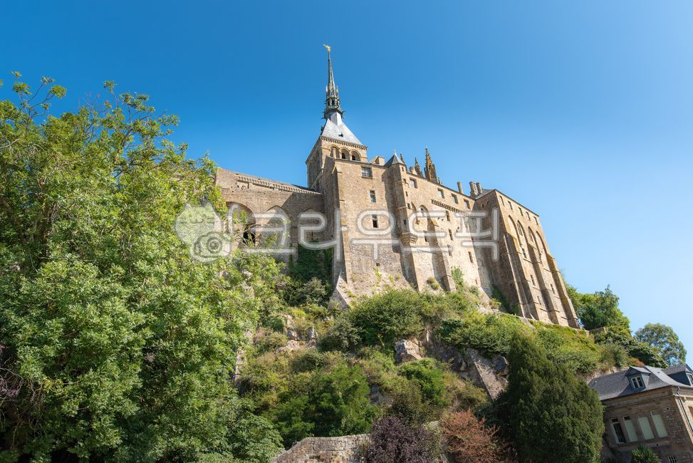 프랑스,몽생미셸,몽생미생,몽생미셀,맑은날,파리근교,architecture,건축물,building,건물,castle,성,관광명소,유럽,중세,고성,섬,수도원,풍경