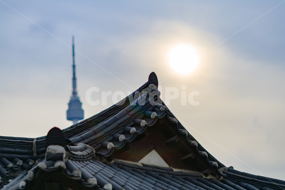 한옥마을,대한민국,건물,남산,전통적인,타일​​지붕,한국전통,한국문화,korean traditional,korean culture,랜드마크,landmark,tourist attraction,한국랜드마크,한국관광지,한국명소,korea landmark,korea tourist attraction,건축물,건물외관,exterior,building,structure,architecture,construction