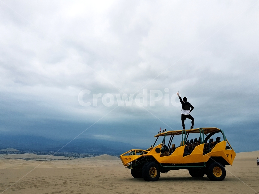사막,액티비티,desert,해외풍경,자동차,사람,인물,인간,human,person,여행,휴가,traveling,vacation,trip,교통,교통수단,traffic,transportation