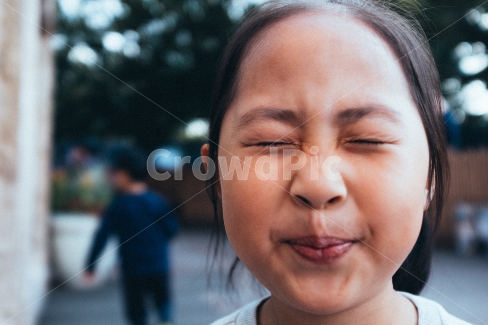 여자아이,아이,가족,인물,동물원,감성,사람,인물,인간,human,person,얼굴표정,facial expression,face,어린이,어린아이,child,children,kid,감정표현,기분,feeling,emotion