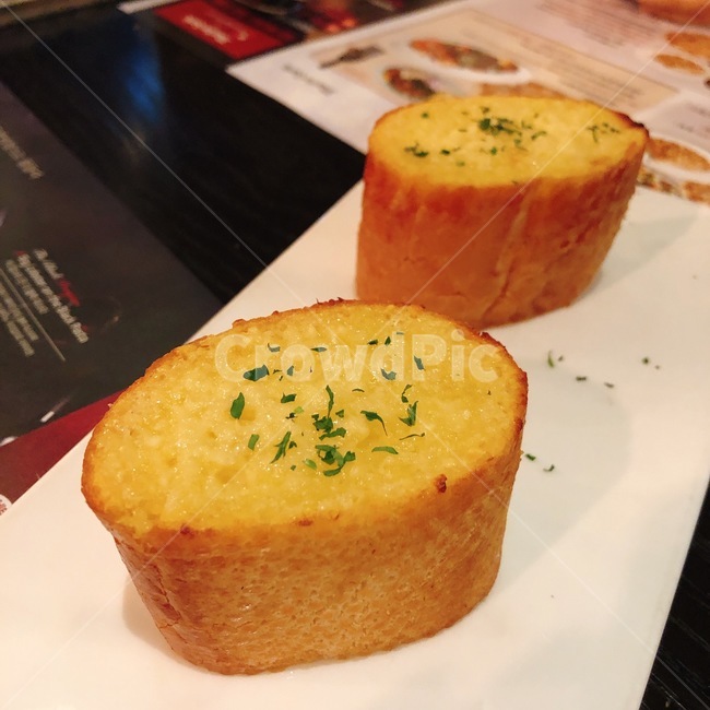 마늘빵,먹방,파슬리,빵,맛빵,구운빵