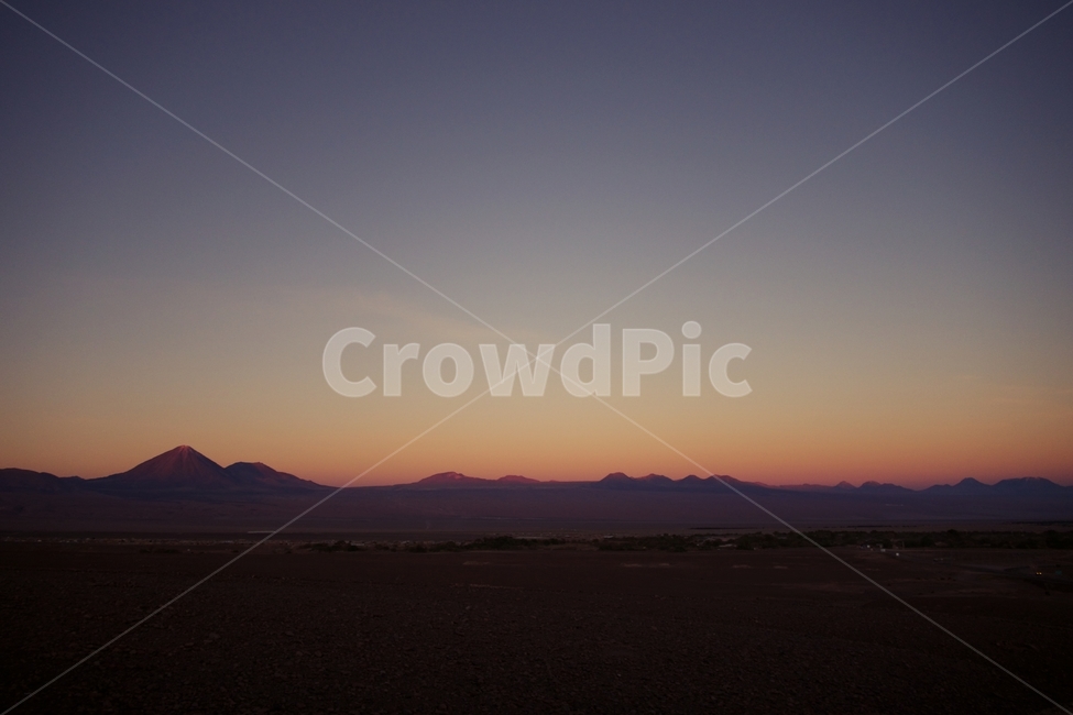 노을,하늘,그라데이션,그라데이션하늘,산,저녁,beautiful,landscape,sun,nature,orange,darkbluesky,beauty,gradation,sky,blue,background,sunset,color,dawn,calm,twilight,view,colorgradation,colorful,scenery,red,light,dusk,sunlightrays,naturescenery,sunlight,goldensunset,sundown,skyview,어두운,어둡다,자연,풍경,nature,landscape,outdoors,옥외,새벽,red sky,붉은 하늘,일몰,황혼