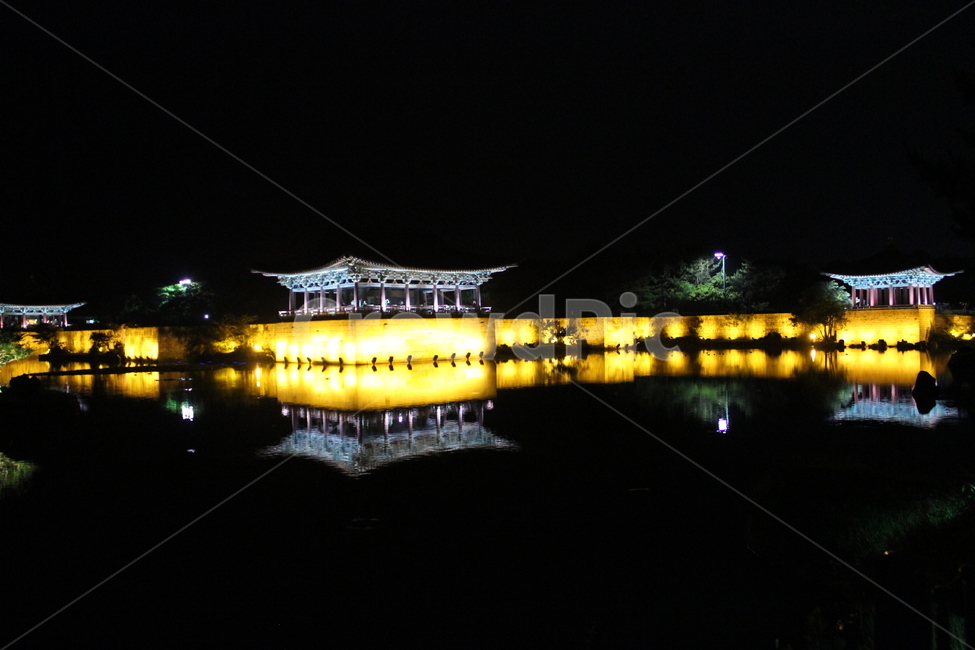 경주,국내,야경,안압지,문화유산,야경,밤,풍경,nightscape,night,landscape,랜드마크,landmark,tourist attraction,한국랜드마크,한국관광지,한국명소,korea landmark,korea tourist attraction,building,건물,architecture,건축물