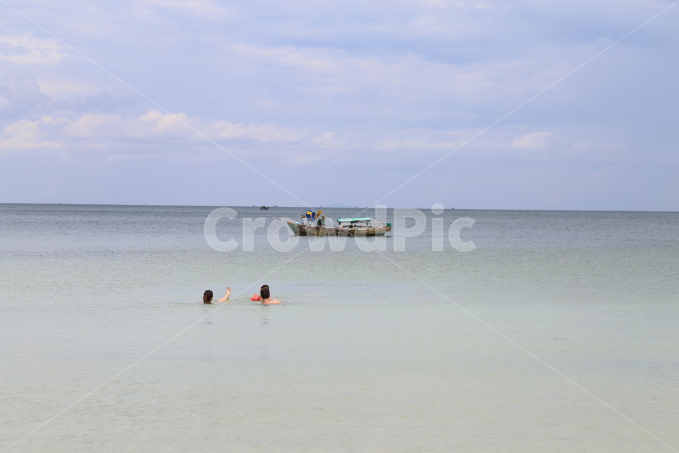 boat,보트,선박,watercraft,바다,자연,nature,sea,휴가,여름,하늘,sky,수영