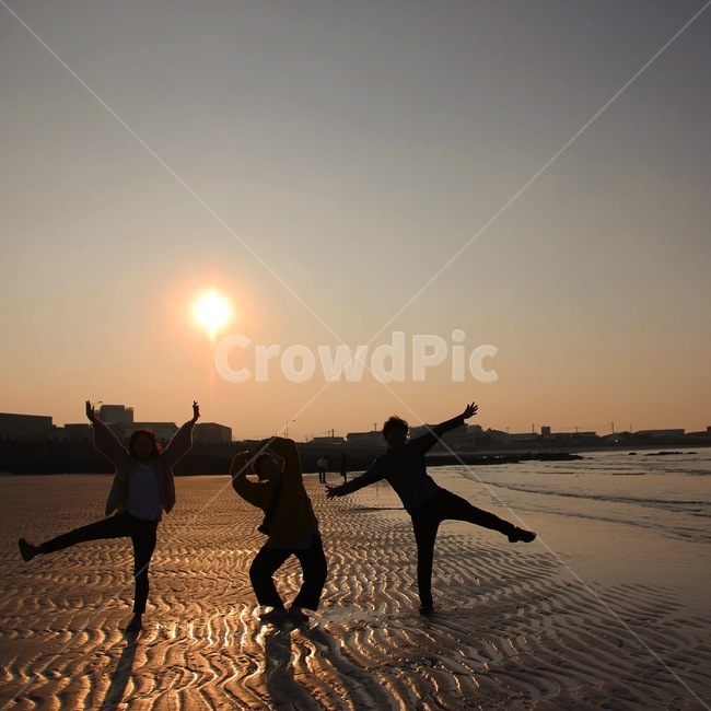 바다,석양,자유,해변,해질녁,해변,바다,beach,sea,사람들,대중,군중,other people,crowd,인물실루엣,사람실루엣,character silhouette,human silhouette,person,사람,human,인간,light,빛,flare,플레어