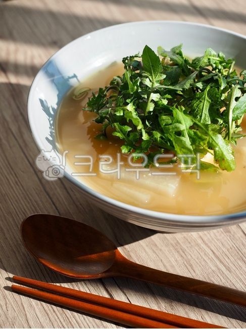 냉이,냉이된장국,한식,된장국,된장찌개,반찬,음식,요리,한국음식,전통음식,웰빙,웰빙음식,misosoup,soybeanpastestew,sidedish,food,cooking,koreanfood,traditionalfood,wellbeing,wellnessfood,한국전통음식,식사,채소,야채,meal,vegetable,koreantraditionalfood