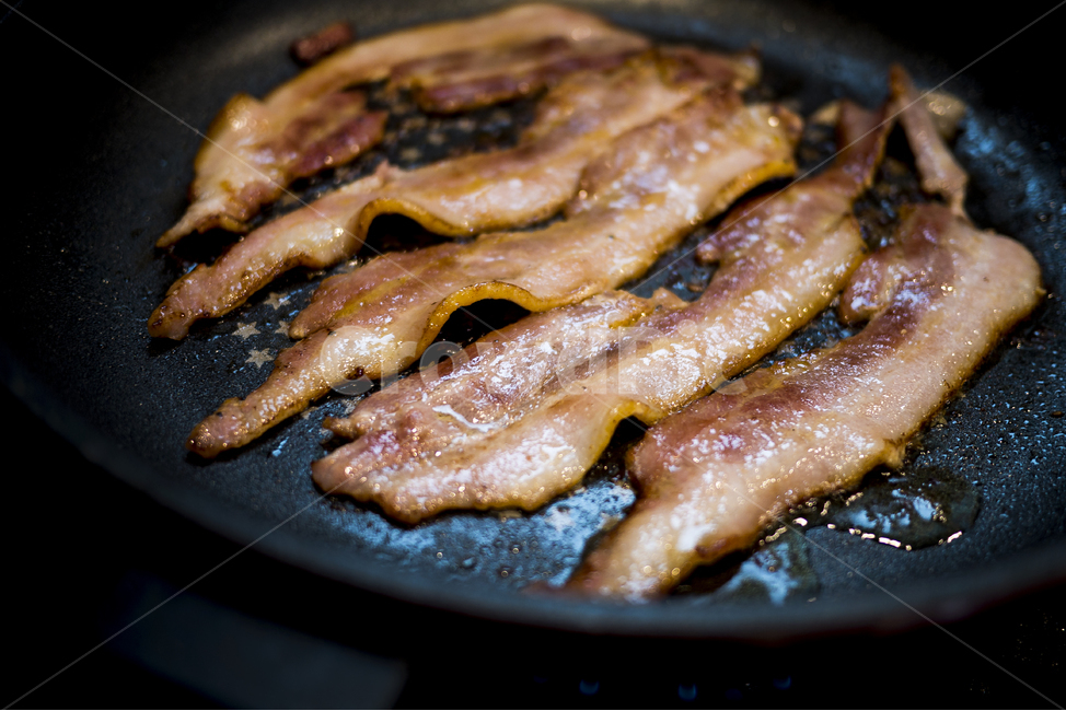 베이컨,베이컨구이,구이요리,돼지고기,베이컨요리,베이컨굽기,구운베이컨,기름진요리,bacon,음식,식재료,요리,food,cook,meal,dishes,food reserves,육류,고기,meat