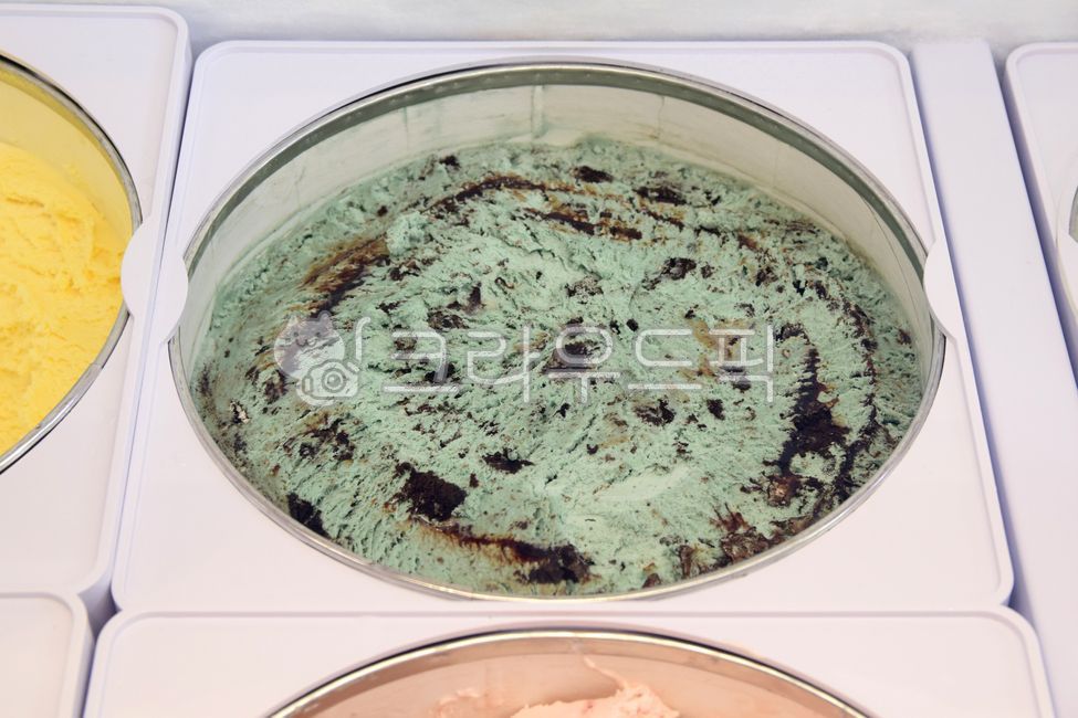 Cookie Ice Cream,Frozen storage,Mint,Mint Cookie,cool,frozen,Mint Ice Cream,summer,Cookies and Mint,icecream,ice cream,dessert,storage bin,freezer,ice cream bucket
