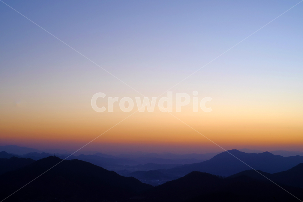일출,산,안개,구름,골짜기,하늘,해,자연,풍경,nature,landscape,outdoors,옥외,mountain range,산맥,mountain