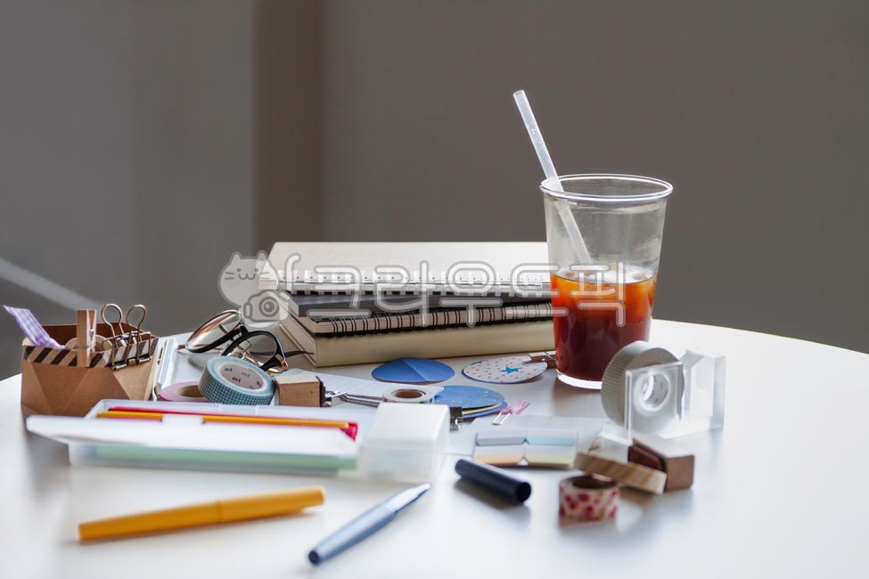 diy,계획,기록,다이어리,다이어리꾸미기,라이프스타일,문구,펜,종이,클로즈업,테이블,펼치기,필기,수첩,스케쥴,일정관리,비지니스,노트,실내,작업,카페,커피,table