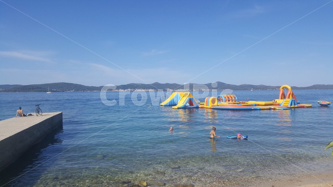 해변,바다,물놀이,튜브,자전거,수영,여름,beach,sea,ocean,tubes,bicycle,swimming,summer