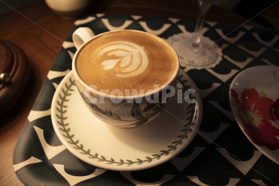 cup,컵,beverage,마실것,drink,음주,coffeecup,커피컵,빈티지,빈티지카페,카페,분위기,레트로,뉴트로,라떼,라떼아트,커피,카페,coffee,cafe
