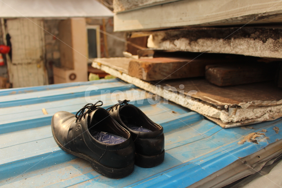 신발,빨래,빨강,오래된,낡은,건물,배경,빈티지,vintage,background,red,shoes,old,washedshoes,china,shanghai,중국,노을,sunset,석양