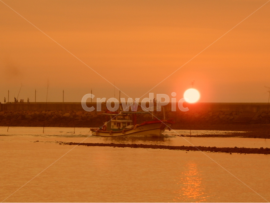 해변,안면도,시골풍경,낙조,바다,서해안,저녁노을,sunset,korea,coast,ship,boat,어선,붉은색,야외,갯벌,해안,태양,둥근,아름다운,아름다움,beauty,beautiful,red,color,색상,하늘,sky,sun,산업,industry,industrial,어업,fishery,fishing industry