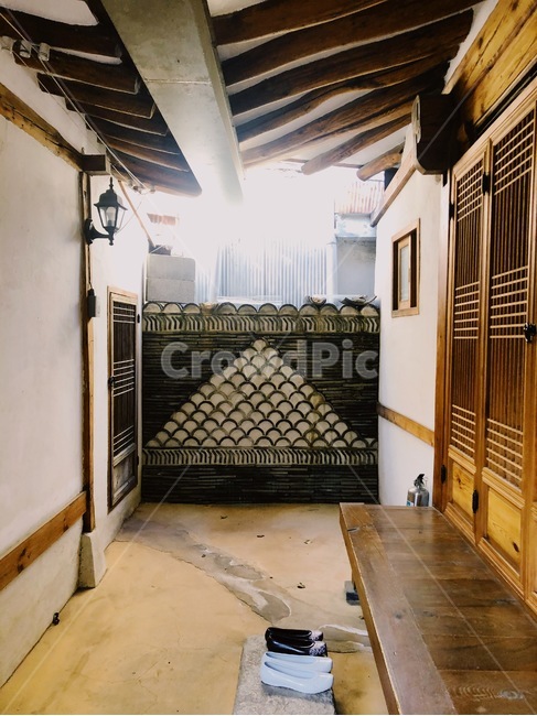 한옥,마루,전통가옥,고무신,hanok,koreanhouse,traditional,wood,바닥,나무