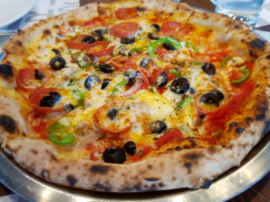 피자,음식,이탈리안,페퍼로니,이탈리안푸드,푸드,음식,식재료,요리,food,cook,meal,dishes,food reserves,빵,bread,양식,서양음식,서양요리,western food,western dishes,western meal,western cook