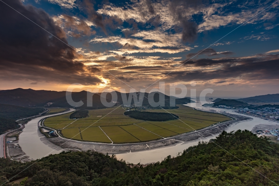 자연,풍경,일몰,구름,하늘,바다,영광,법성포,가을,대덕산,자연,풍경,nature,landscape,한국자연풍경,한국자연경관,korea nature landscape,시골,마을,country,rural,town,scenery,outdoors,옥외,경치,aerial view,조감도