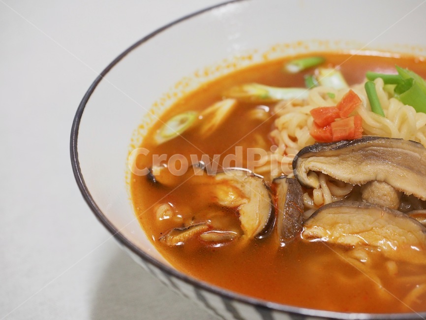 라면,버섯,한국음식,식품,한국문화,한국,배경,음식문화,웰빙,문화,아시아,아시아음식,음식,요리,음식,식재료,요리,food,cook,meal,dishes,food reserves,면류,면요리,noodles,한식,한국음식,한국요리,korean food,korean dishes,korean meal,korean cook