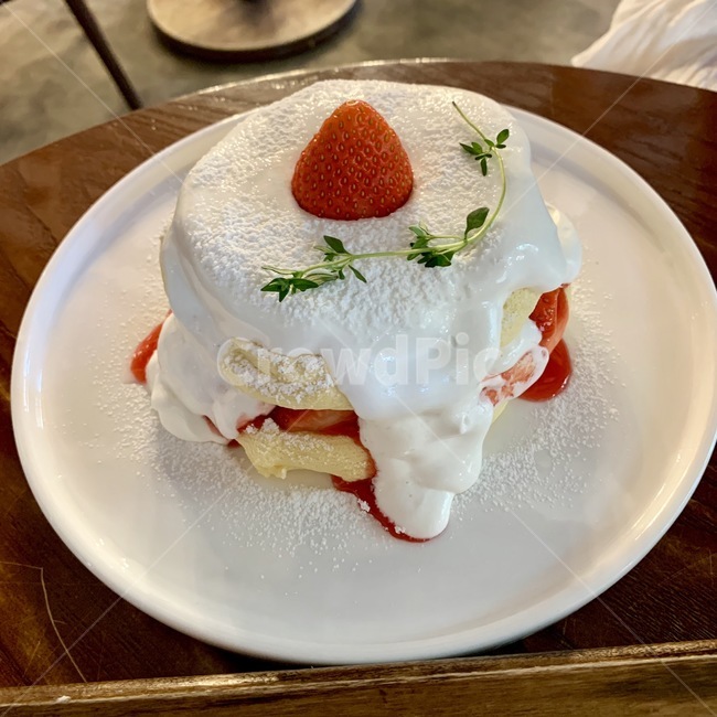 수플레,디저트,딸기,케이크,크림,카페,음식,식재료,요리,food,cook,meal,dishes,food reserves,디저트,간식,후식,dessert,snack