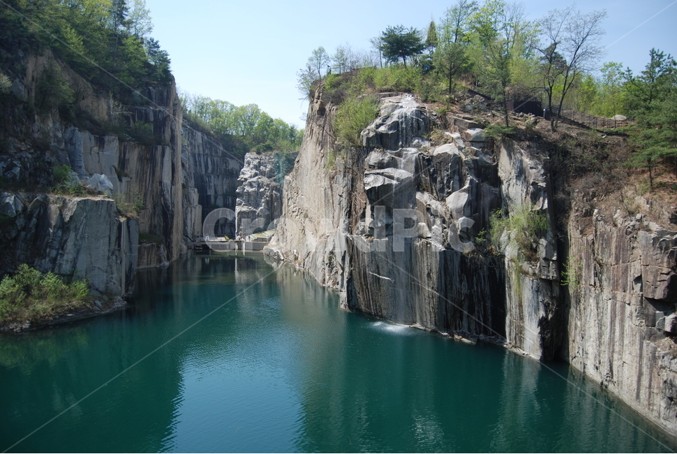 자연,물,돌,휴양지,봄,자연,풍경,nature,landscape,한국자연풍경,한국자연경관,korea nature landscape,cliff,낭떠러지,outdoors,옥외,water