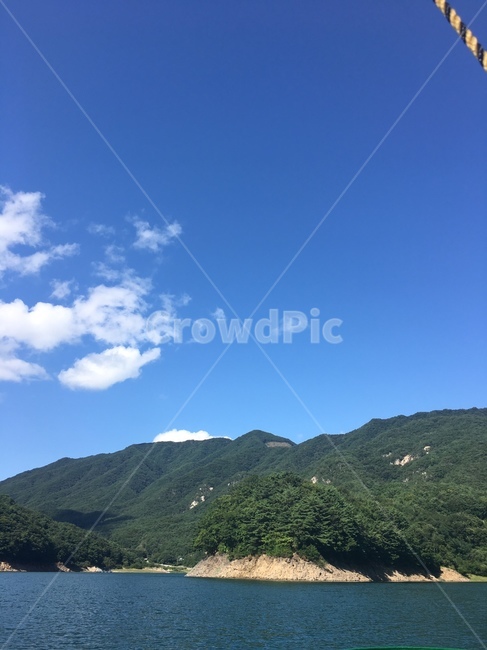 하늘,구름,호수,맑은하늘,산