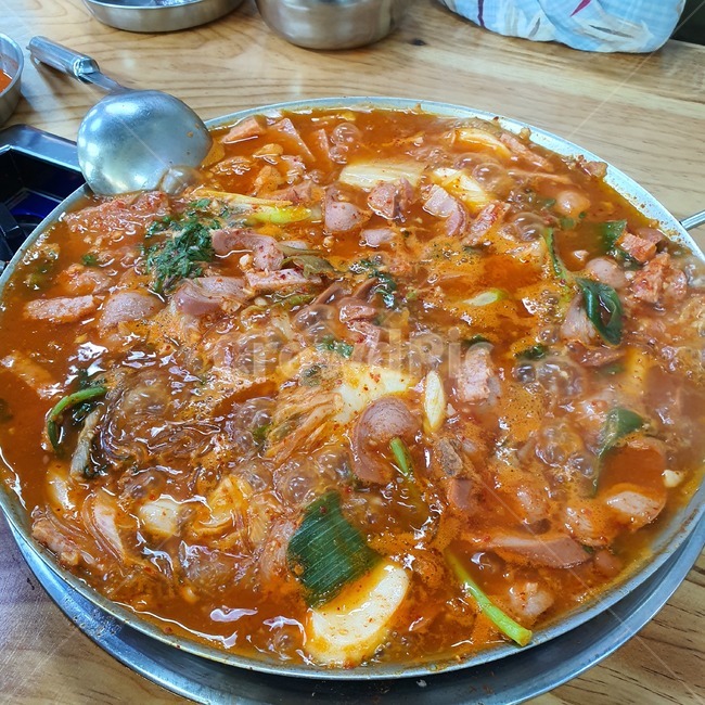 dish,요리,food,음식,meal,부대찌개,밥,점심,식사,음식,식재료,요리,food,cook,meal,dishes,food reserves