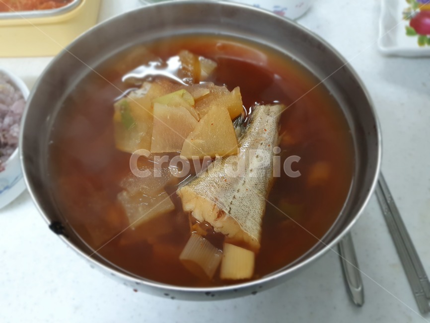 봄,얼큰한,동태,탕,제피