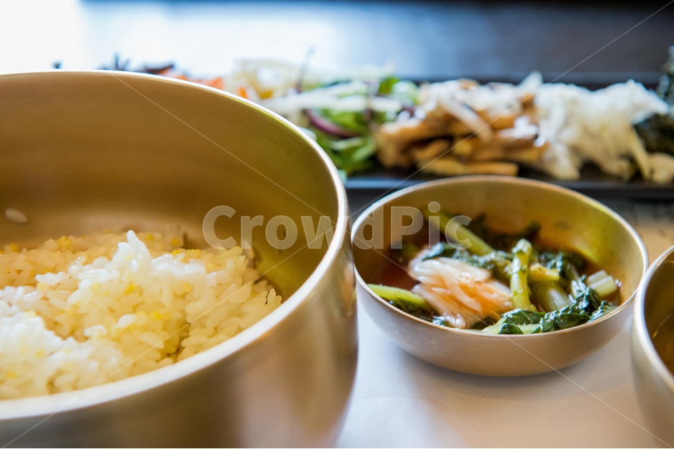 비빔밥,쌀,김치,나물,국,콩나물,열무,놋그릇,다양한,건강,전통적인,한국적인,한식,음식,맛있는,brassware,rice,kimchi,bibimbab,bibimbap,herbs,vegetables,soup,beansprouts,youngradish,various,health,traditional,korean,koreanfood,koreandishes,food,delicious,음식,식재료,요리,food,cook,meal,dishes,food reserves,한식,한국음식,한국요리,korean food,korean dishes,korean meal,korean cook