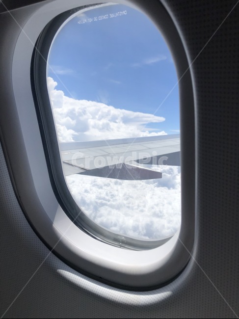 window,창문,비행기,비행기창문,하늘,구름,창가석,windowseat,airplane,여행,설레임,교통,교통수단,traffic,transportation
