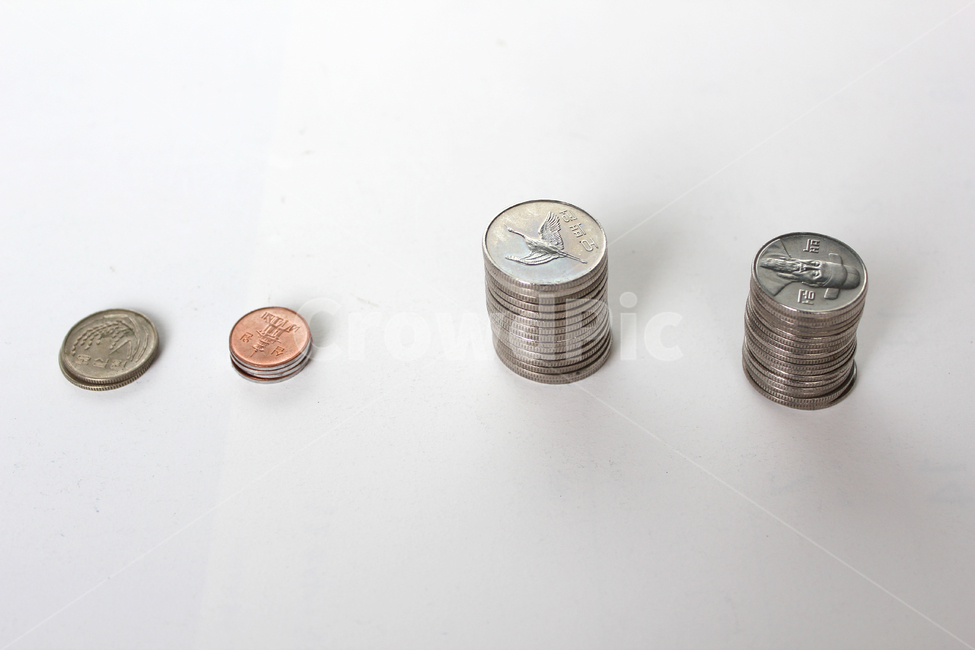 동전,한국,한국동전,100원,탑쌓기,탑,쌓기,돈,money,tower,coin,koreacoin,coins,won,경제,금융,banking,cash,many,metal,금속,은색,실버,silver,10원,50원,500원,금융,돈,finance,banking,money,연출,컨셉,콘셉,direction,concept