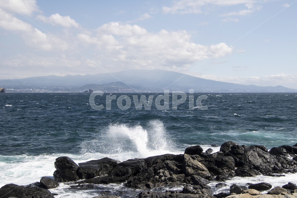 파도,등대,하늘,섬,풍경,경치,water,물,sea,바다,nature,자연,옥외,outdoors,대양,ocean,promontory,곶,자연,풍경,nature,landscape,해변,바다,beach,sea