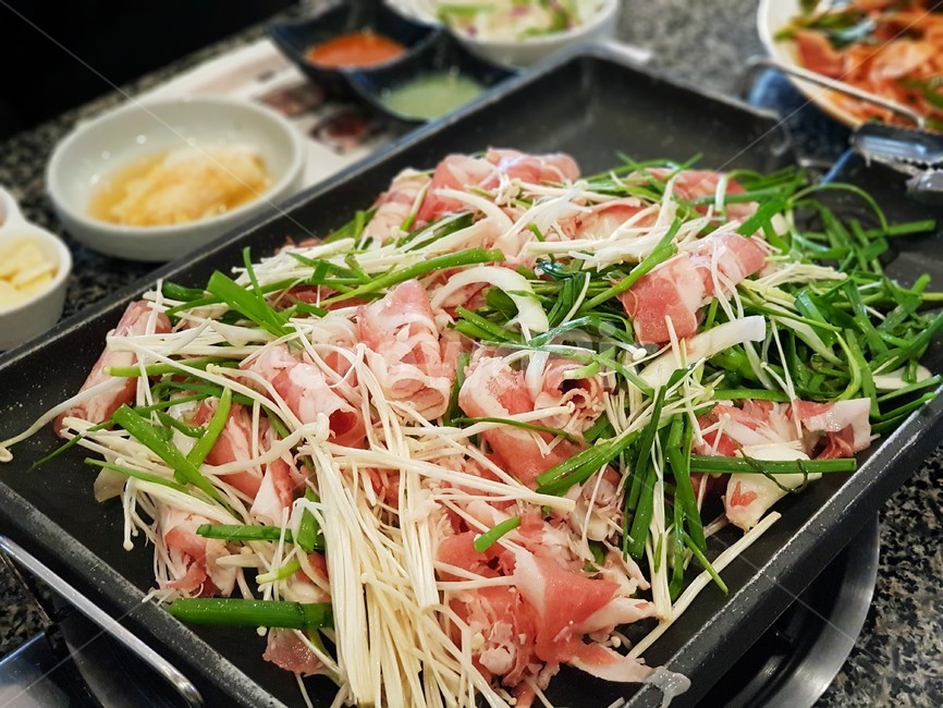 음식,식재료,플레이팅,food,plaiting,접시,디자인,인테리어,foodporn,interior,dish,design,cook,요리,meal,dishes,foodreserves,한식,한국음식,한국요리,koreanfood,koreandishes,koreanmeal,koreancook,대패,오리고기,철판,음식,식재료,요리,food,cook,meal,dishes,food reserves,육류,고기,meat,한식,한국음식,한국요리,korean food,korean dishes,korean meal,korean cook