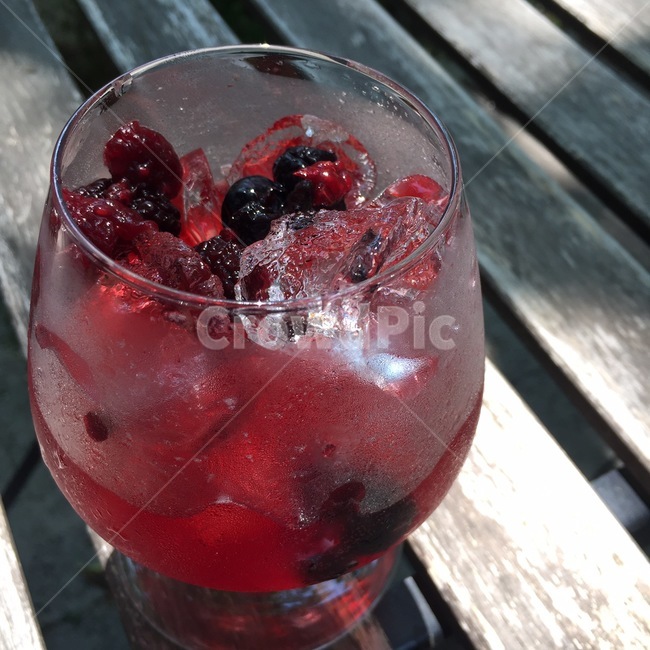 석류,시원한음료수,얼음,컵,복분자,음료수,drink,beverage