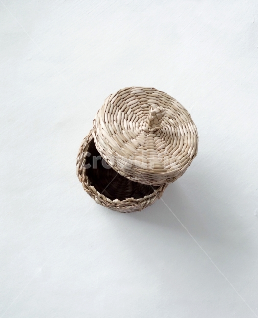 바구니,소품,함,보관,basket,object,decoration,prop,whitebackground,texture,사물,물건,오브젝트,thing,object,matter,연출,컨셉,콘셉,direction,concept,누끼,remove background