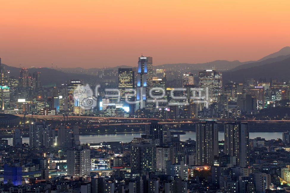무역센터,아셈타워,강남,삼성동,강남구,광진구,서울,풍경,야경,랜드마크,스카이라인,노을,하늘,빌딩,고층빌딩,아파트,강,한강,도시,도심,대도시,비지니스,비즈니스,오피스,하이뷰,탑뷰,하이앵글,탑앵글,한국