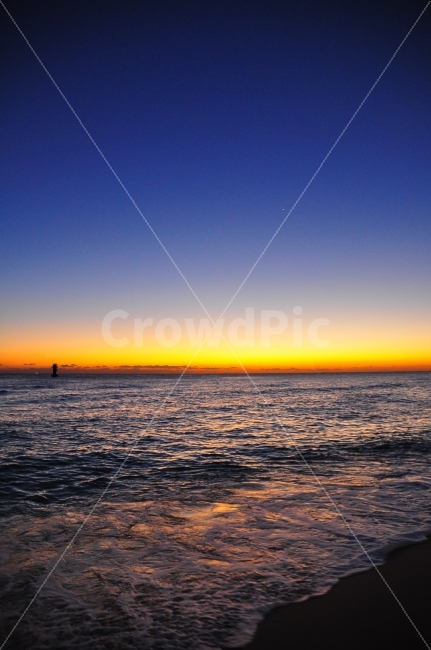 강릉,경포해변,바다,파도,새벽,아침,해돋이,여행,beach,sea,waves,dawn,morning,sunrise,자연,풍경,nature,landscape,해변,바다,beach,sea,한국자연풍경,한국자연경관,korea nature landscape,outdoors,옥외