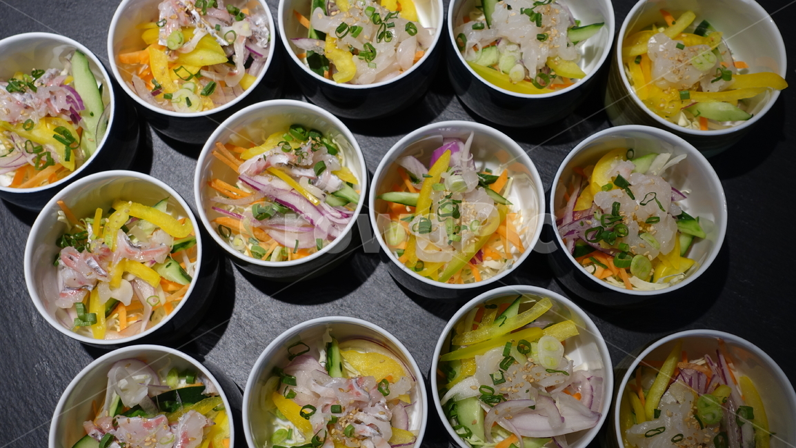뷔페,food,buffet,핑거푸드,fingerfood,meal,dish,식사,물회,bowl,사발,해산물,seafood,회,rawfish,sashimi,회덮밥,음식,식재료,요리,food,cook,meal,dishes,food reserves