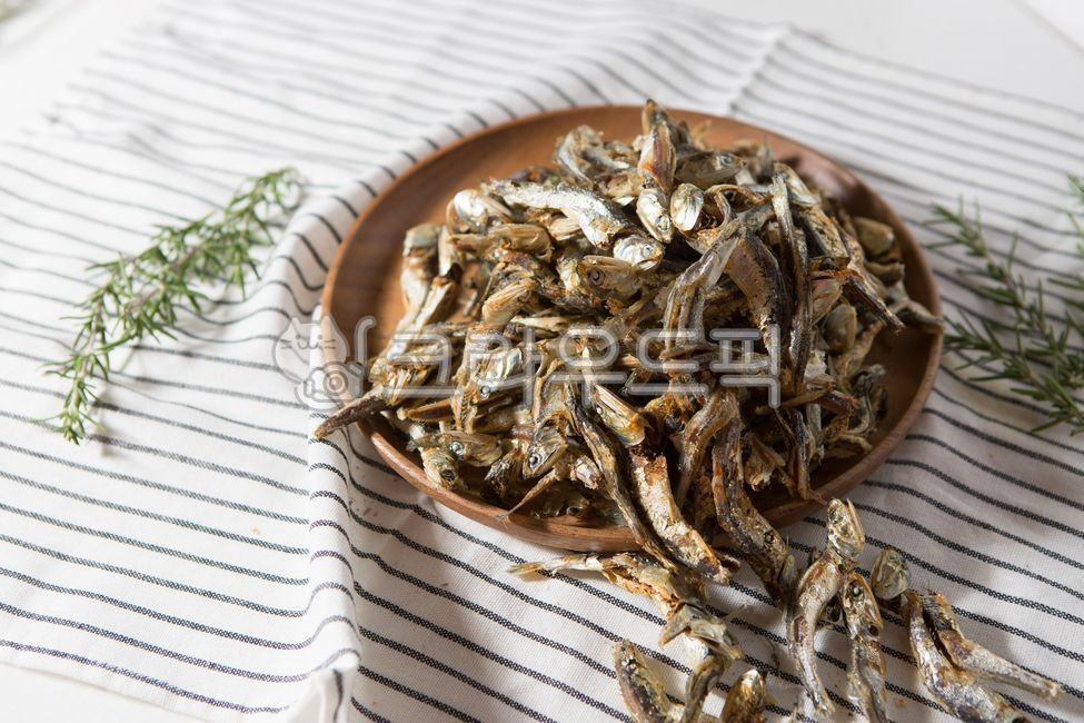 멸치,건멸치,마른멸치,멸치육수,남해멸치