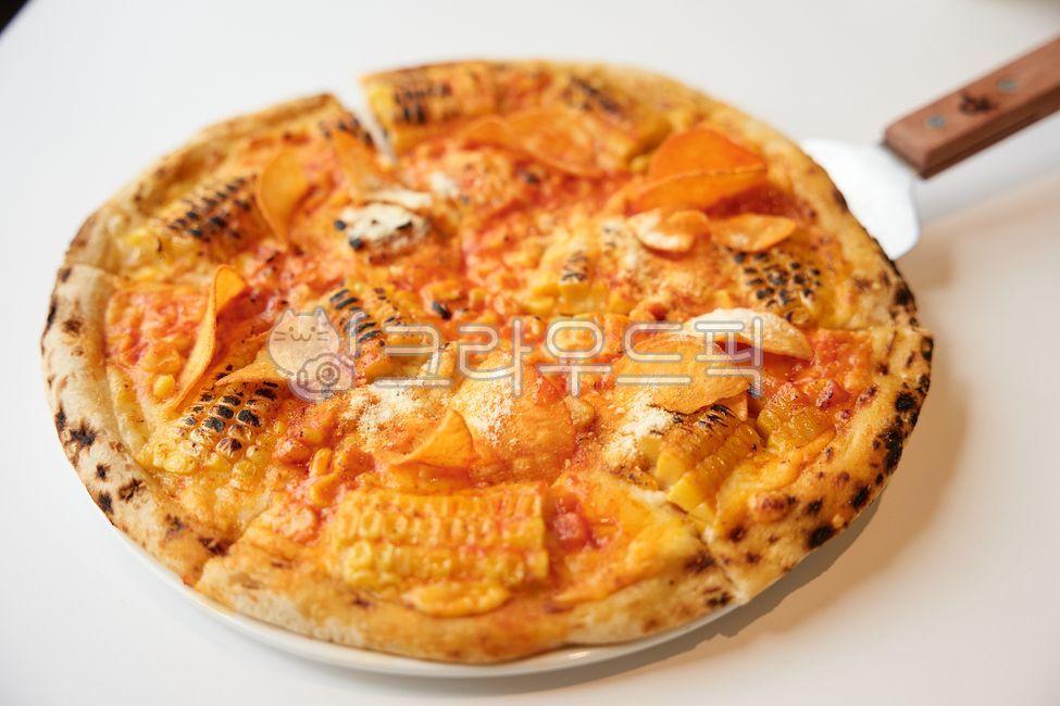 Western food,pizza,Italian food,brunch,food