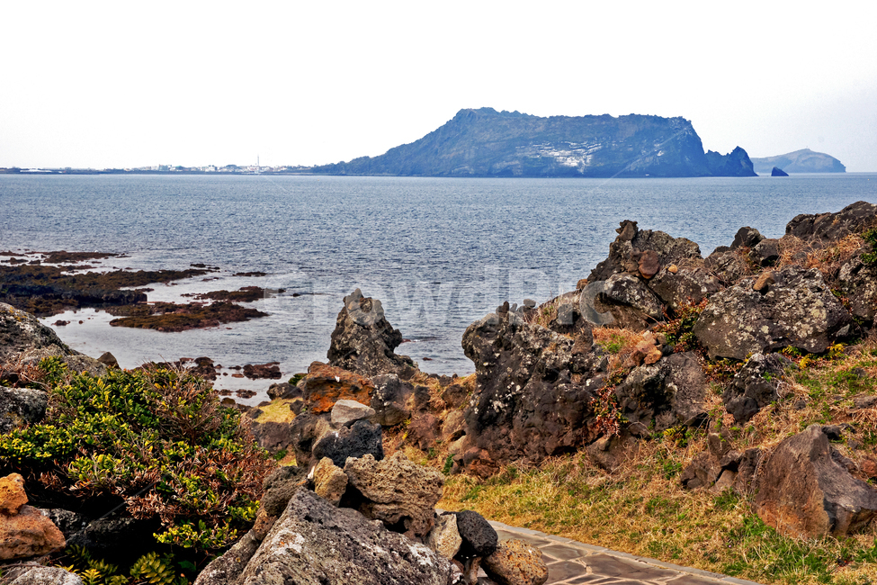 성산일출봉,제주도,섭지코지,명소,바다,화산석,기암괴석,자연,풍경,nature,landscape,한국자연풍경,한국자연경관,korea nature landscape,제주도,jeju,jeju island,promontory,곶