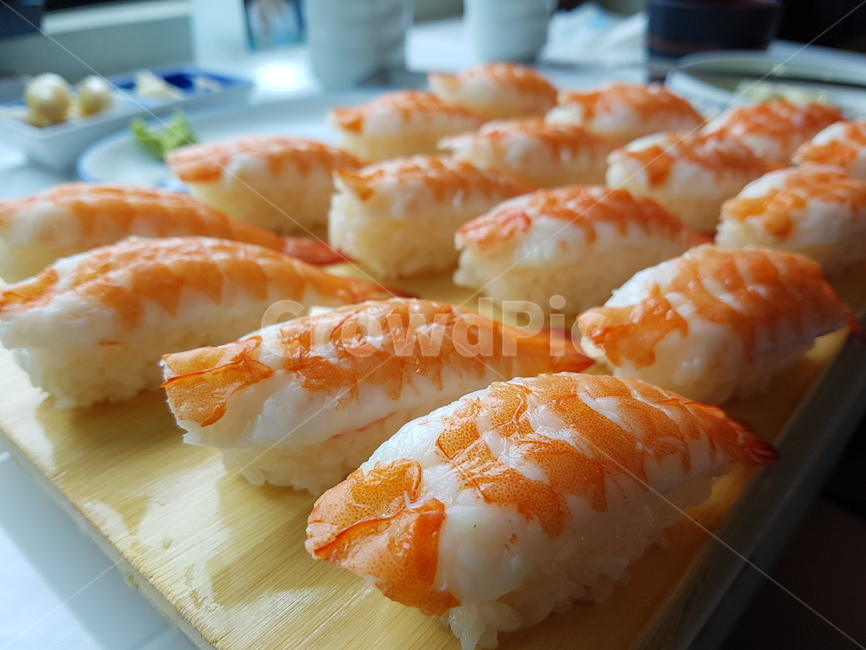 새우초밥,새우,초밥,음식,food,음식,식재료,요리,food,cook,meal,dishes,food reserves,일식,일본음식,일본요리,Japanese food,Japanese dishes,Japanese meal,Japanese cook